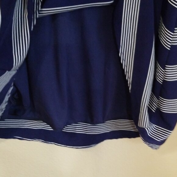 Everly Navy and White Striped Sleeveless Dress M - Picture 5 of 5